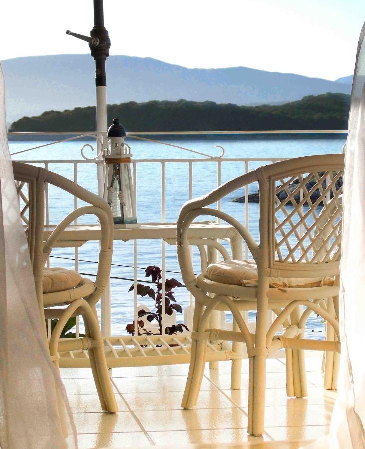 Appartement Sea Rose à Kassiopi Extérieur photo