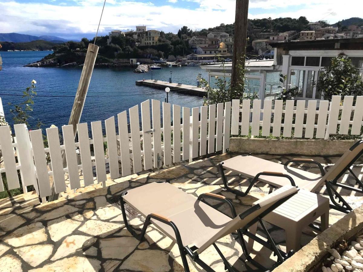 Appartement Sea Rose à Kassiopi Extérieur photo